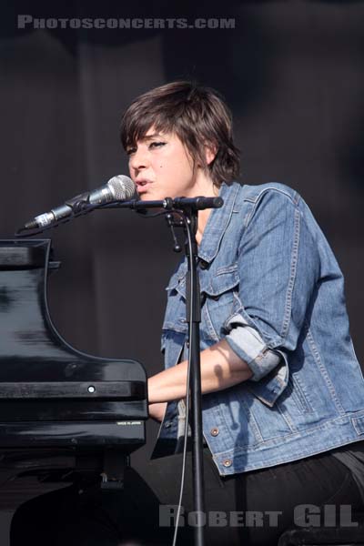 CAT POWER - 2014-05-31 - PARIS - Parc de Bagatelle - Chan Marshall